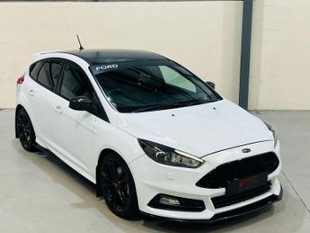 Ford Focus 2.0T EcoBoost ST-3 Hatchback 5dr Petrol Manual Euro 6 (s/s) (250