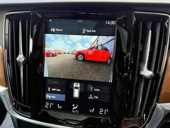 VOLVO V90 2.0 D5 PowerPulse Inscription Pro Estate 5dr Diesel Auto AWD Eur