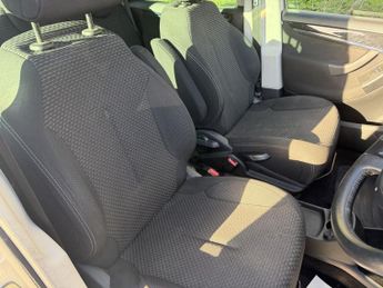 CITROEN C4 PICASSO 2.0 HDi Platinum MPV 5dr Diesel EGS6 Euro 5 (150 ps)