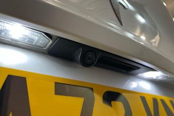 TESLA Model 3 Saloon 4dr Electric Auto RWD (241 bhp) Fixed Panoramic Glass Roo