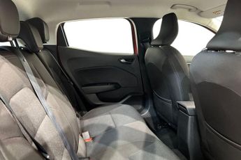 RENAULT CLIO 1.6 E-TECH Evolution Hatchback 5dr Petrol Hybrid Auto Euro 6 (s/