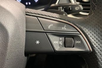 AUDI Q5 2.0 TFSI 45 S line SUV 5dr Petrol S Tronic quattro Euro 6 (s/s) 