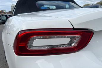 FIAT 124 1.4 MultiAir Classica Convertible 2dr Petrol Euro 6 (140 ps) 16I