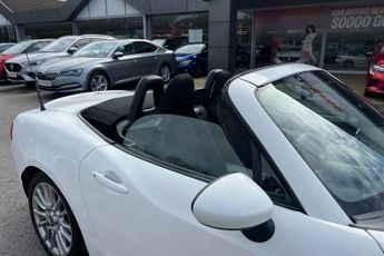 FIAT 124 1.4 MultiAir Classica Convertible 2dr Petrol Euro 6 (140 ps) 16I
