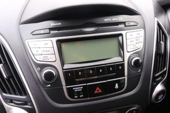 HYUNDAI IX35 1.7 CRDi Premium SUV 5dr Diesel Manual Euro 5 (s/s) (115 ps)