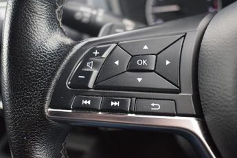 NISSAN JUKE 1.0 DIG-T Tekna SUV 5dr Petrol DCT Auto Euro 6 (s/s) (114 ps)