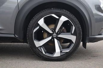 NISSAN JUKE 1.0 DIG-T Tekna SUV 5dr Petrol DCT Auto Euro 6 (s/s) (114 ps)