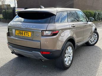 LAND ROVER RANGE ROVER EVOQUE 2.0 TD4 SE SUV 5dr Diesel Auto 4WD Euro 6 (s/s) (180 ps)