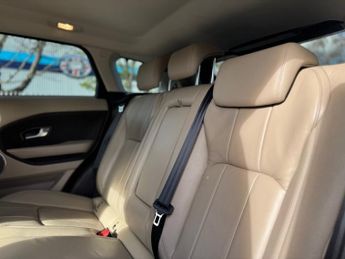 LAND ROVER RANGE ROVER EVOQUE 2.0 TD4 SE SUV 5dr Diesel Auto 4WD Euro 6 (s/s) (180 ps)