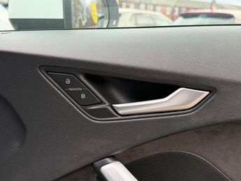 AUDI TT 2.0 TFSI 40 S line Coupe 3dr Petrol S Tronic Euro 6 (s/s) (197 p