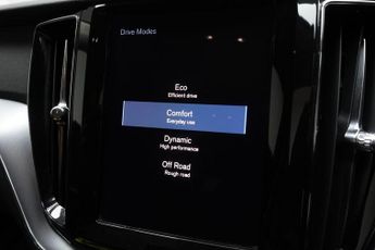 VOLVO XC60 2.0 T4 Edition SUV 5dr Petrol Auto Euro 6 (s/s) (190 ps)