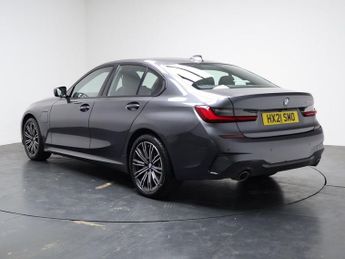 BMW 3 SERIES 2.0 330e 12kWh M Sport Saloon 4dr Petrol Plug-in Hybrid Auto Eur