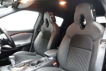 NISSAN JUKE 1.0 DIG-T Tekna SUV 5dr Petrol DCT Auto Euro 6 (s/s) (114 ps)