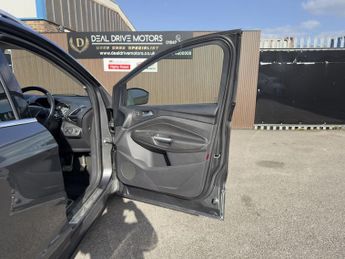 FORD KUGA 2.0 TDCi Titanium X SUV 5dr Diesel Powershift AWD Euro 6 (s/s) (
