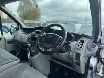 VAUXHALL VIVARO 2.0 2700 CDTi Panel Van 4dr Diesel Manual FWD L1 (198 g/km, 89 b