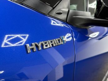 TOYOTA C-HR 1.8 VVT-h Dynamic SUV 5dr Petrol Hybrid CVT Euro 6 (s/s) (122 ps