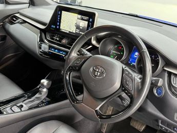 TOYOTA C-HR 1.8 VVT-h Dynamic SUV 5dr Petrol Hybrid CVT Euro 6 (s/s) (122 ps