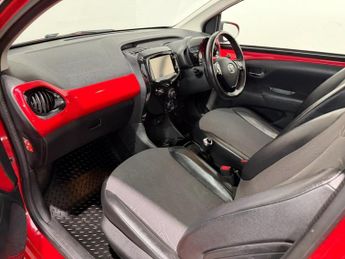 TOYOTA AYGO 1.0 VVT-i x-pression x-wave 5dr Petrol x-shift Euro 5 Euro 5 (68