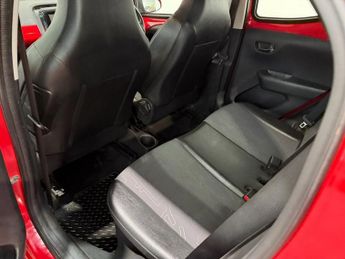 TOYOTA AYGO 1.0 VVT-i x-pression x-wave 5dr Petrol x-shift Euro 5 Euro 5 (68