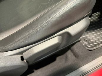 TOYOTA AYGO 1.0 VVT-i x-pression x-wave 5dr Petrol x-shift Euro 5 Euro 5 (68