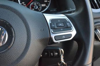 VOLKSWAGEN TIGUAN 2.0 TDI BlueMotion Tech R-Line Edition SUV 5dr Diesel DSG 4WD Eu