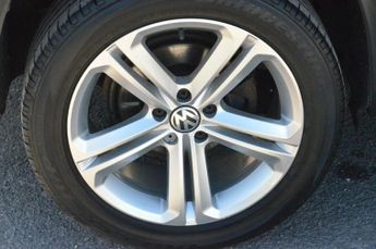 VOLKSWAGEN TIGUAN 2.0 TDI BlueMotion Tech R-Line Edition SUV 5dr Diesel DSG 4WD Eu