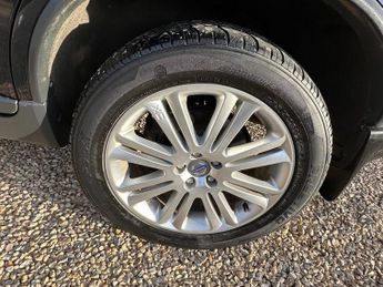 VOLVO XC90 2.4 D5 Executive SUV 5dr Diesel Geartronic 4x4 (219 g/km, 200 bh