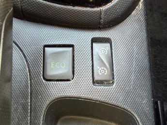 RENAULT CLIO 1.5 dCi Dynamique S Nav Hatchback 5dr Diesel Auto Euro 6 (90 ps)