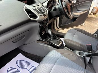 FORD ECOSPORT AUTOMATIC--1.5 PETROL TITANIUM---- AUTOMATIC  LOW MILS