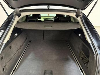 AUDI A6 AVANT 2.0 TDI SE Executive Estate 5dr Diesel S Tronic quattro Euro 6 (