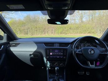 SKODA OCTAVIA 2.0 TSI vRS Estate 5dr Petrol DSG Euro 6 (s/s) (230 ps)