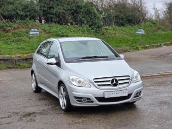 MERCEDES-BENZ B CLASS 1.7 B180 Sport MPV 5dr Petrol CVT (177 g/km, 116 bhp)