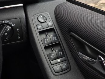 MERCEDES-BENZ B CLASS 1.7 B180 Sport MPV 5dr Petrol CVT (177 g/km, 116 bhp)