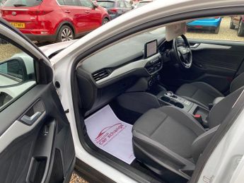 FORD FOCUS 1.5 EcoBlue Zetec Hatchback 5dr Diesel Auto Euro 6 (s/s) (120 ps