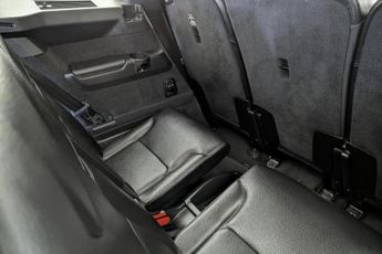 VOLVO XC90 2.0 B5 MHEV Momentum SUV 5dr Diesel Hybrid Auto 4WD Euro 6 (s/s)