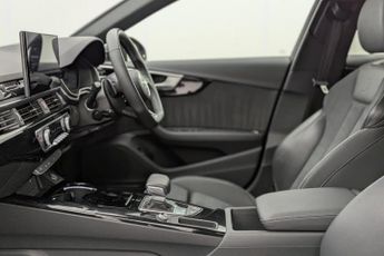 AUDI A4 AVANT 2.0 TDI 35 Black Edition Estate 5dr Diesel S Tronic Euro 6 (s/s)