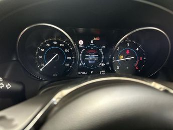 JAGUAR XF 2.0d R-Sport Saloon 4dr Diesel Auto AWD Euro 6 (s/s) (180 ps)