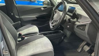 VOLKSWAGEN ID.3 Pro Performance 58kWh Life Hatchback 5dr Electric Auto (204 ps)