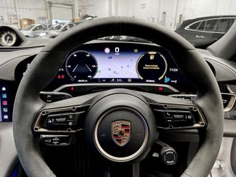 PORSCHE TAYCAN Performance 79.2kWh 4S Saloon 4dr Electric Auto 4WD (530 ps)