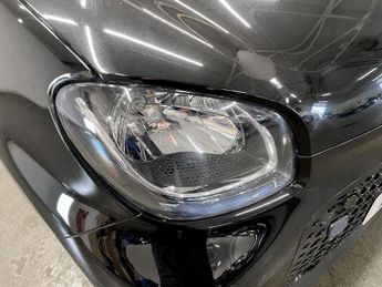 SMART FORFOUR 17.6kWh Premium Hatchback 5dr Electric Auto (22kW Charger) (82 p