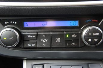 TOYOTA AURIS 1.8 VVT-h Excel Touring Sports 5dr Petrol Hybrid CVT Euro 5 (s/s