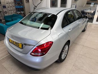 MERCEDES-BENZ C-CLASS 2.0 C200 SE Saloon 4dr Petrol 7G-Tronic+ Euro 6 (s/s) (184 ps)