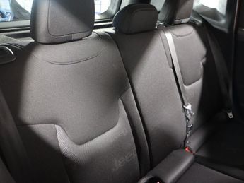 JEEP RENEGADE 1.4T MultiAirII Longitude SUV 5dr Petrol Manual Euro 6 (s/s) (14
