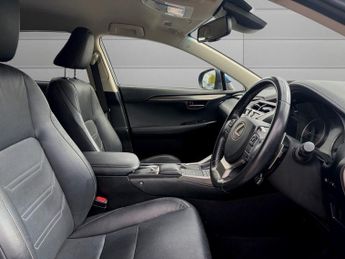 LEXUS NX 2.5 300h Luxury SUV 5dr Petrol Hybrid E-CVT 4WD Euro 6 (s/s) (19