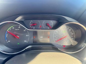 VAUXHALL GRANDLAND X 1.6 13.2kWh Business Edition Nav Premium SUV 5dr Petrol Plug-in 