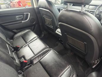 LAND ROVER DISCOVERY SPORT 2.0 TD4 SE Tech SUV 5dr Diesel Auto 4WD Euro 6 (s/s) (180 ps)