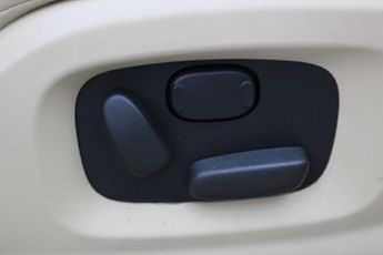 JAGUAR XF 2.2d Premium Luxury Saloon 4dr Diesel Auto Euro 5 (s/s) (200 ps)