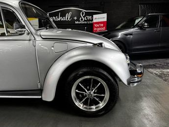 VOLKSWAGEN BEETLE 1300