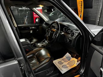 LAND ROVER DISCOVERY 4 3.0 SD V6 HSE SUV 5dr Diesel Auto 4WD Euro 5 (s/s) (255 bhp)