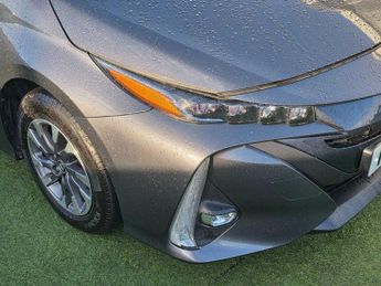 TOYOTA PRIUS 1.8 VVT 8.8kWh Business Edition Plus Hatchback 5dr Petrol Plug-i